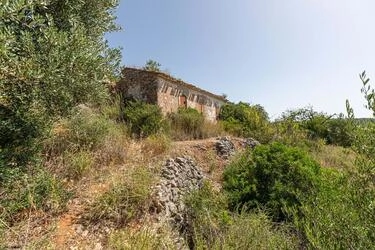 Ruin à venda em Loulé (São Sebastião)