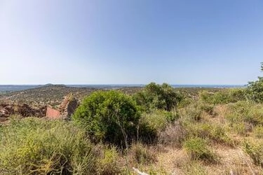 Ruin à venda em Loulé (São Sebastião)