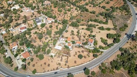 Villa to be renovated à venda em Querença