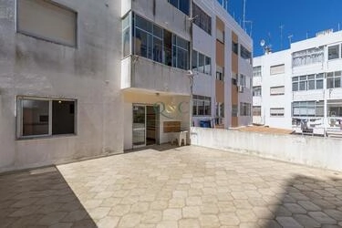 3 Bedroom Apartment For Sale in Loulé (São Clemente)