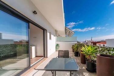3 Bedroom Semi-detached For Sale in Santa Luzia