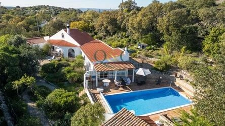 4 Bedroom Country house For Sale in São Brás de Alportel