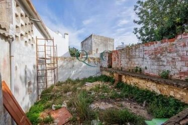 4 Bedroom Semi-detached For Sale in Estoi