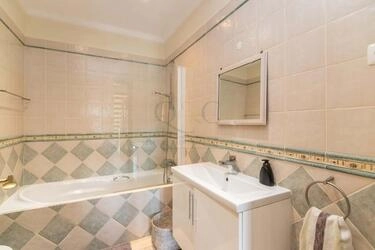 Apartment avec 4 chambres à vendre à Santa Bárbara de Nexe