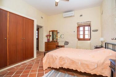 Farmhouse com 5 quartos à venda em São Brás de Alportel