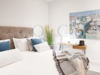 Building avec 7 chambres à vendre à Boliqueime
