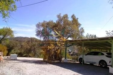 2 Bedroom Villa For Sale in Querença