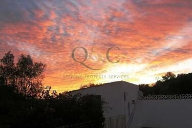 2 Bedroom Villa For Sale in Querença