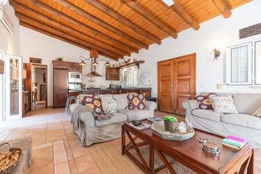 3 Bedroom Villa For Sale in Salir