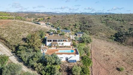 3 Bedroom Villa For Sale in São Brás de Alportel