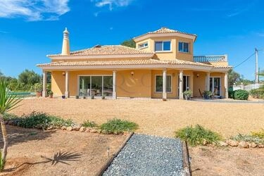 Villa avec 3 chambres à vendre à Santa Bárbara de Nexe