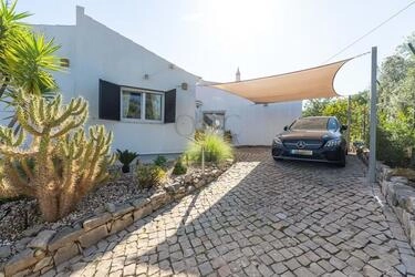 Villa avec 3 chambres à vendre à Santa Bárbara de Nexe