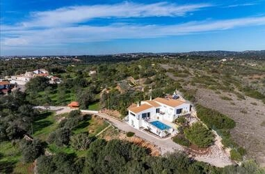 Villa com 3 quartos à venda em Boliqueime