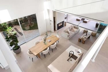 Villa com 3 quartos à venda em Santa Bárbara de Nexe