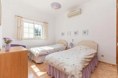 Villa com 3 quartos à venda em Santa Bárbara de Nexe