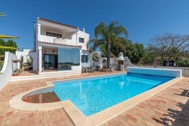 Villa com 3 quartos à venda em Conceição