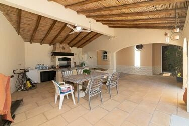 Villa com 3 quartos à venda em Santa Bárbara de Nexe