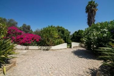 Villa com 3 quartos à venda em Santa Bárbara de Nexe