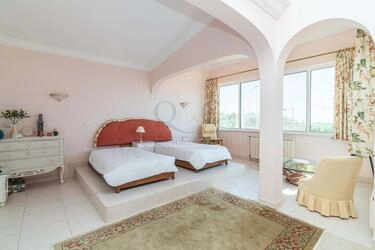 Villa com 3 quartos à venda em Santa Bárbara de Nexe