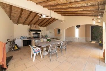 Villa com 3 quartos à venda em Santa Bárbara de Nexe