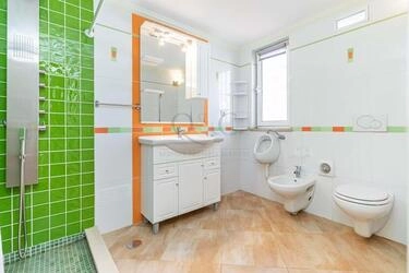 Villa com 3 quartos à venda em Santa Bárbara de Nexe