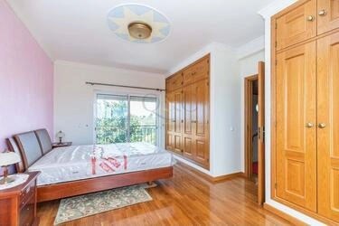 Villa com 3 quartos à venda em Santa Bárbara de Nexe