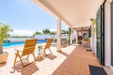 3 Bedroom Villa For Sale in Fuseta
