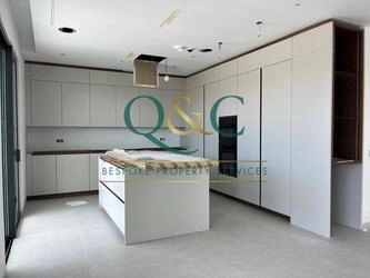 4 Bedroom Villa For Sale in Almancil