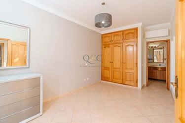 4 Bedroom Villa For Sale in Loulé (São Clemente)