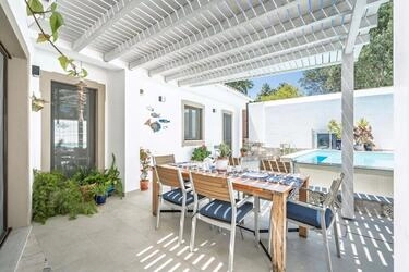 4 Bedroom Villa For Sale in Santa Bárbara de Nexe