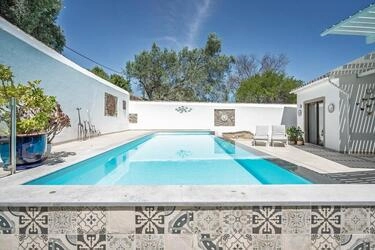 4 Bedroom Villa For Sale in Santa Bárbara de Nexe