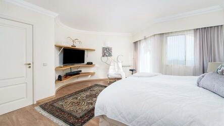 4 Bedroom Villa For Sale in Santa Bárbara de Nexe
