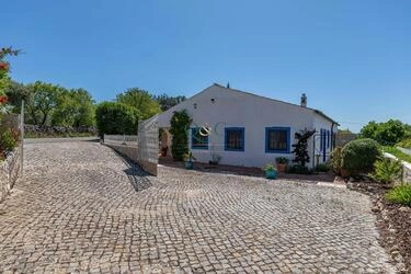 4 Bedroom Villa For Sale in São Brás de Alportel