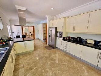 Villa avec 4 chambres à vendre à Almancil