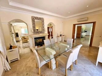 Villa avec 4 chambres à vendre à Almancil