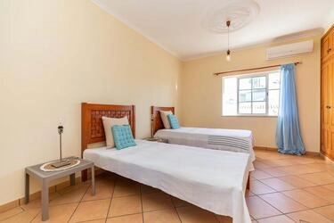Villa avec 4 chambres à vendre à Almancil