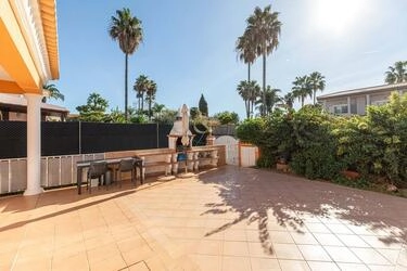 Villa avec 4 chambres à vendre à Almancil