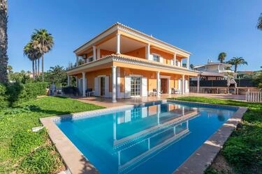 Villa avec 4 chambres à vendre à Almancil