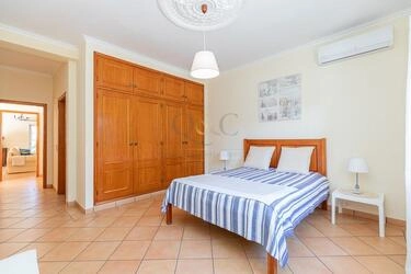 Villa avec 4 chambres à vendre à Almancil