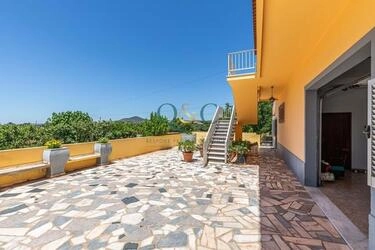 Villa avec 4 chambres à vendre à Estoi