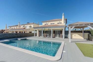 Villa avec 4 chambres à vendre à Loulé (São Clemente)