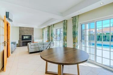 Villa avec 4 chambres à vendre à Loulé (São Clemente)