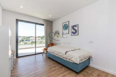 Villa avec 4 chambres à vendre à Quarteira
