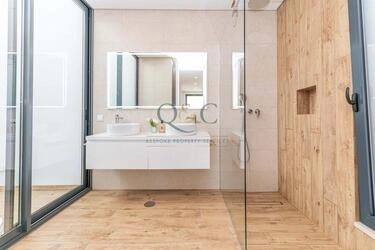 Villa avec 4 chambres à vendre à Quarteira