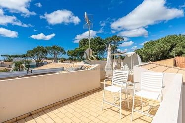 Villa avec 4 chambres à vendre à Quarteira