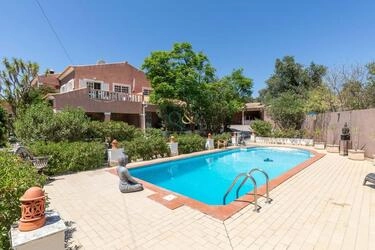 Villa avec 4 chambres à vendre à Santa Bárbara de Nexe