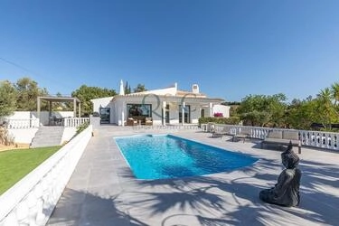 Villa avec 4 chambres à vendre à Santa Bárbara de Nexe