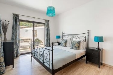 Villa avec 4 chambres à vendre à Santa Bárbara de Nexe