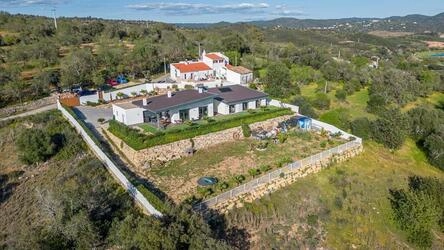 Villa avec 4 chambres à vendre à Querença