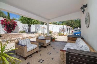 Villa avec 4 chambres à vendre à Santa Bárbara de Nexe